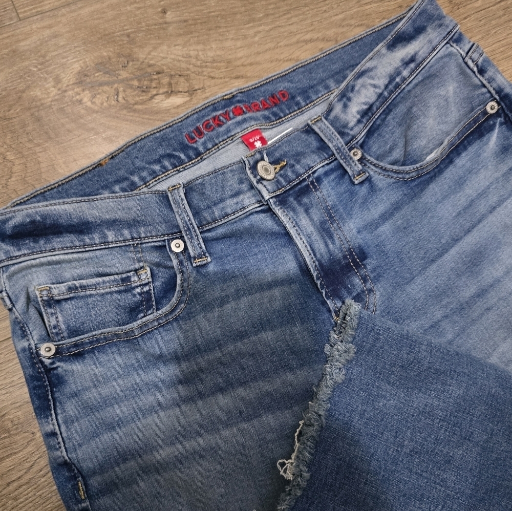Lucky Brand Blue Ankle Jeans - Picture 3 of 8